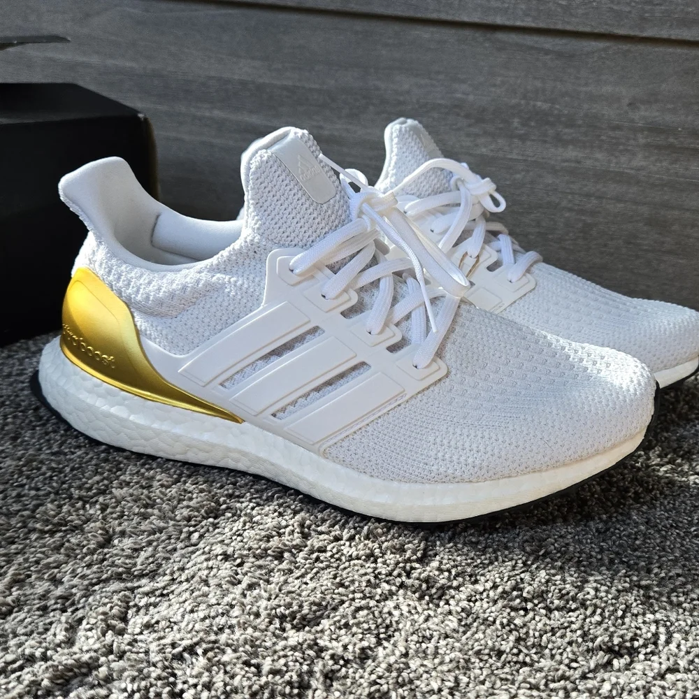 Adidas ULTRABOOST 4.0 DNA SHOES NEW size 9 - Picture 4 of 13